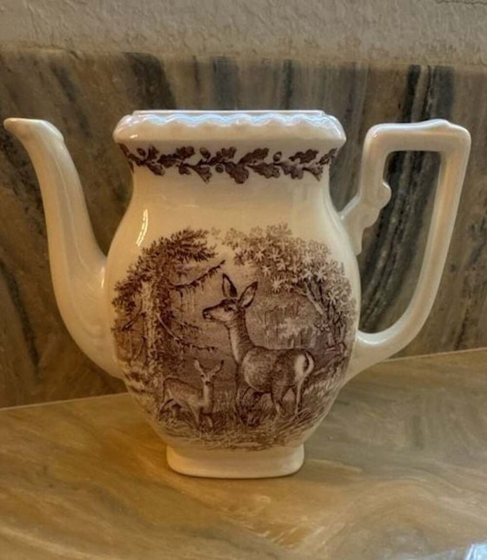 Villeroy & Boch Diana Mettlach Transferware Teapot Brown Deer